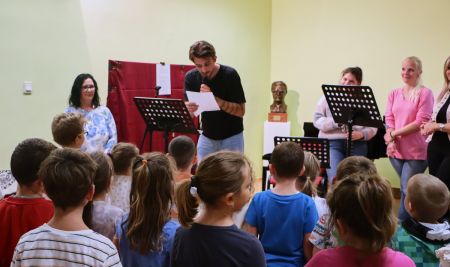 Felavatták az új tanulókat galéria kép 6