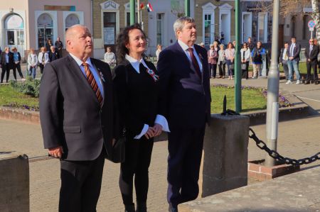 Szabadság és béke galéria kép 1