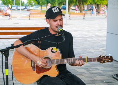 Könnyűzenei koncert galéria kép 1